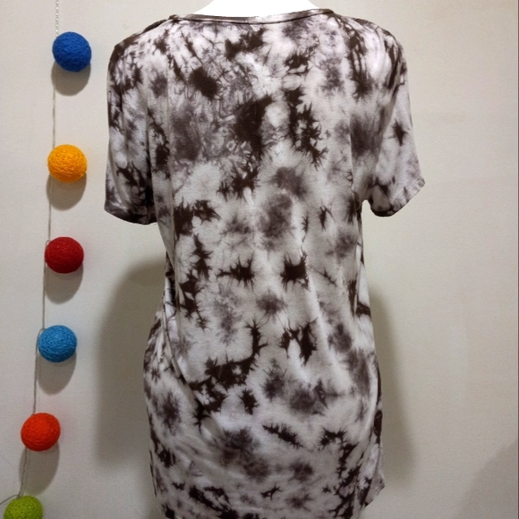 Women's stonewash t-shirt. - Picture 2 of 7